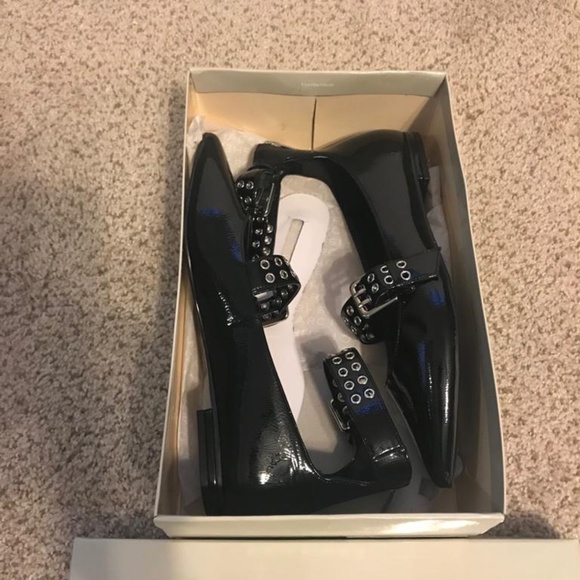 NEW MARC FISHER POINTED TOE FLATS 8.5!!! - Picture 6 of 8